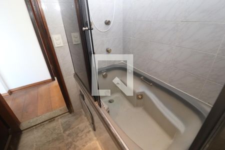 Apartamento à venda com 63m², 2 quartos e 1 vagaBanheiro Social