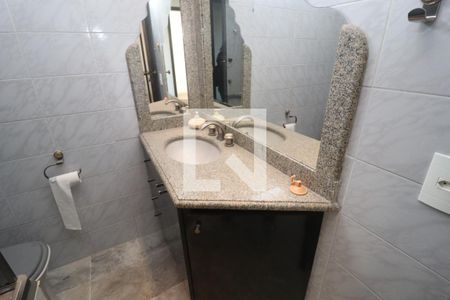 Apartamento à venda com 63m², 2 quartos e 1 vagaBanheiro Social