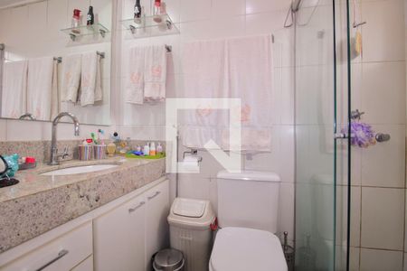 Bnaheiro  de casa de condomínio à venda com 4 quartos, 150m² em Buritis, Belo Horizonte