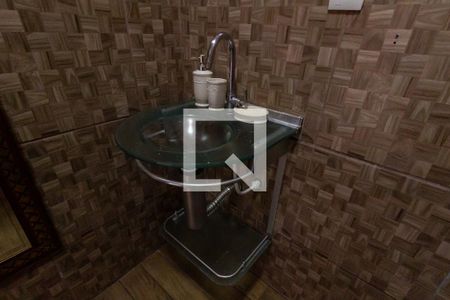 Casa para alugar com 200m², 2 quartos e 4 vagasDetalhe do banheiro da suíte