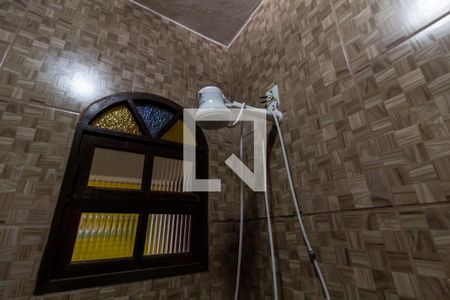 Casa para alugar com 200m², 2 quartos e 4 vagasDetalhe do banheiro da suíte