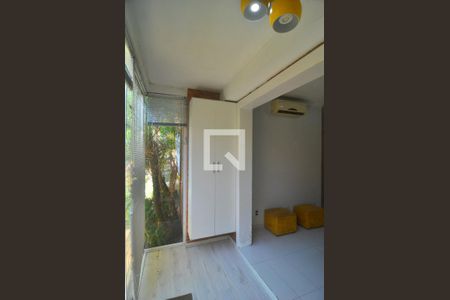 Sala de apartamento para alugar com 2 quartos, 50m² em Igara, Canoas