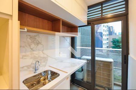 Apartamento à venda com 99m², 2 quartos e 1 vagaÁrea de Serviço