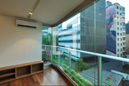 Apartamento à venda com 99m², 2 quartos e 1 vagaVaranda