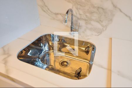 Apartamento à venda com 99m², 2 quartos e 1 vagaÁrea de Serviço