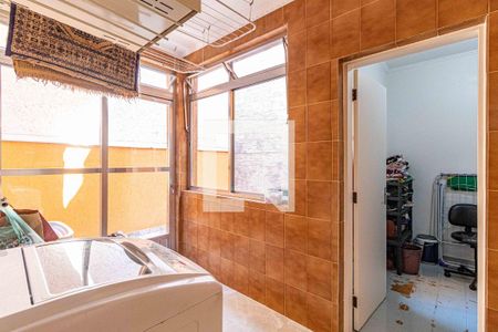 Casa à venda com 185m², 3 quartos e 2 vagas Casa à venda com 185m², 3 quartos e 2 vagasLavanderia