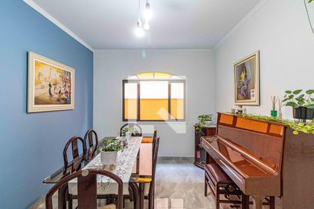 Casa à venda com 185m², 3 quartos e 2 vagas Casa à venda com 185m², 3 quartos e 2 vagasSala de jantar