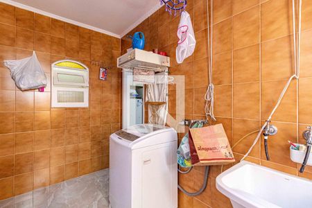 Casa à venda com 185m², 3 quartos e 2 vagas Casa à venda com 185m², 3 quartos e 2 vagasLavanderia