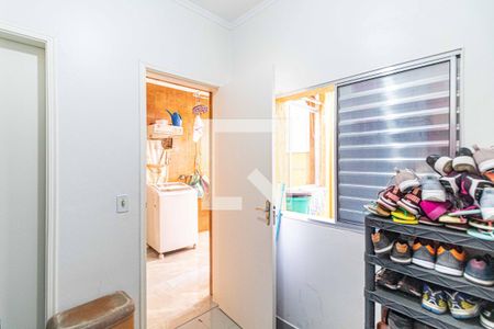 Casa à venda com 185m², 3 quartos e 2 vagas Casa à venda com 185m², 3 quartos e 2 vagasQuarto fundos