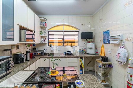 Casa à venda com 185m², 3 quartos e 2 vagas Casa à venda com 185m², 3 quartos e 2 vagasCozinha