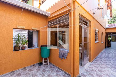 Casa à venda com 185m², 3 quartos e 2 vagas Casa à venda com 185m², 3 quartos e 2 vagasÁrea externa