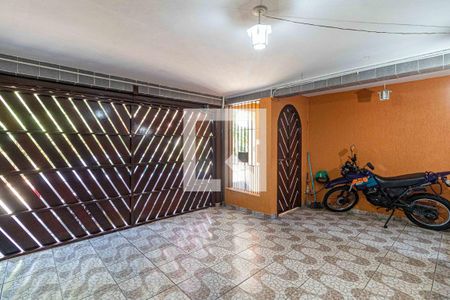 Casa à venda com 185m², 3 quartos e 2 vagas Casa à venda com 185m², 3 quartos e 2 vagasGaragem