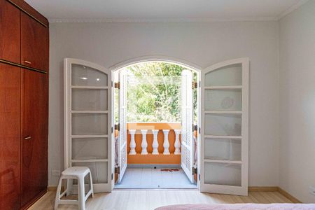 Casa à venda com 185m², 3 quartos e 2 vagas Casa à venda com 185m², 3 quartos e 2 vagasSuite