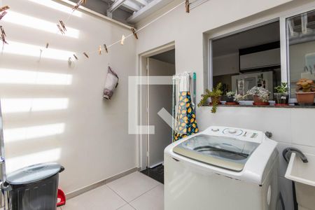 Casa à venda com 86m², 3 quartos e 2 vagasÁrea de serviço