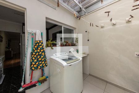 Casa à venda com 86m², 3 quartos e 2 vagasÁrea de serviço