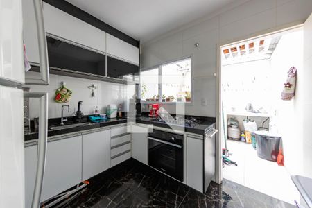 Casa à venda com 86m², 3 quartos e 2 vagasCozinha
