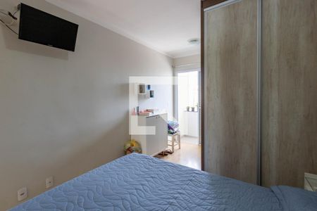 Casa à venda com 86m², 3 quartos e 2 vagasQuarto