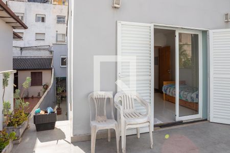 Casa à venda com 240m², 3 quartos e 2 vagas Casa à venda com 240m², 3 quartos e 2 vagasSacada do Quarto