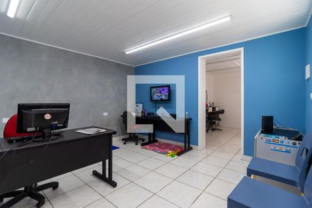 Casa à venda com 500m², 2 quartos e 4 vagasSala - Casa 02