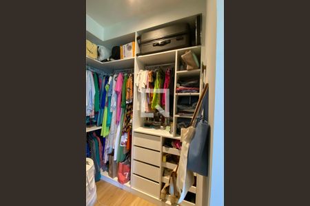 Apartamento para alugar com 109m², 3 quartos e 2 vagasCloset da suíte 1