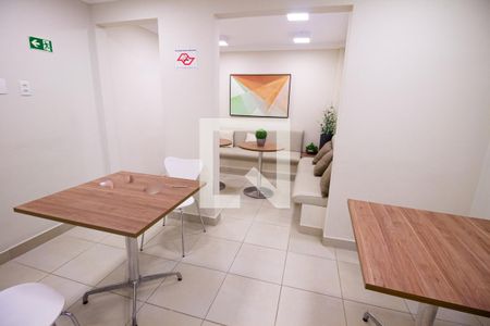 Apartamento à venda com 41m², 2 quartos e sem vagaÁrea comum - Salão de festas