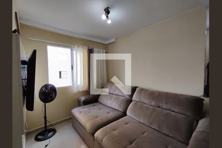 Sala de apartamento para alugar com 2 quartos, 48m² em Vila Correa, Ferraz de Vasconcelos
