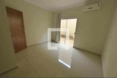 Casa à venda com 450m², 5 quartos e 6 vagas Casa à venda com 450m², 5 quartos e 6 vagasSala