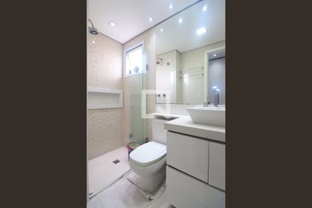 Apartamento à venda com 72m², 2 quartos e 2 vagasBanheiro do Quarto 1 - Suíte