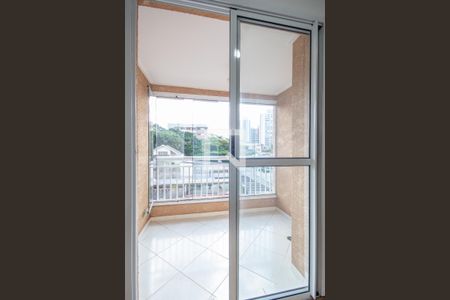 Sacada de apartamento para alugar com 3 quartos, 70m² em Km 18, Osasco