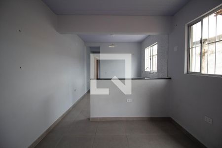 Sala de casa para alugar com 1 quarto, 55m² em Vila Carmosina, São Paulo