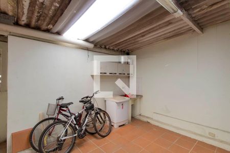 Casa à venda com 222m², 3 quartos e 2 vagas Casa à venda com 222m², 3 quartos e 2 vagasÁrea de Serviço