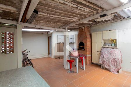 Casa à venda com 222m², 3 quartos e 2 vagas Casa à venda com 222m², 3 quartos e 2 vagasÁrea de Serviço