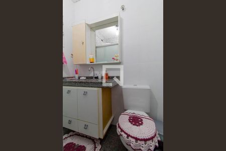 Casa à venda com 170m², 2 quartos e 3 vagasBanheiro 