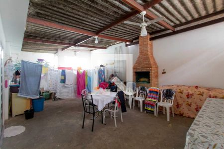 Casa à venda com 170m², 2 quartos e 3 vagasÁrea de Serviço 