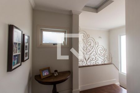 Casa de condomínio à venda com 540m², 5 quartos e 6 vagasCorredor