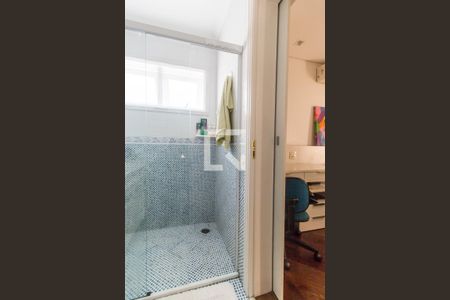 Casa de condomínio à venda com 540m², 5 quartos e 6 vagasBanheiro da Suíte 2