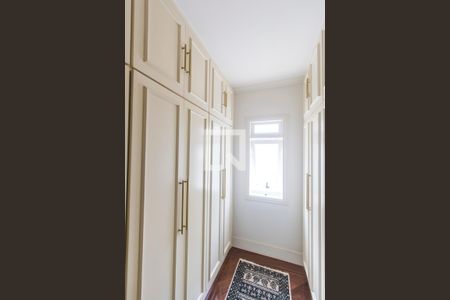 Casa de condomínio à venda com 540m², 5 quartos e 6 vagasCloset da suíte