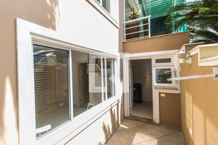 Casa de condomínio à venda com 540m², 5 quartos e 6 vagasÁrea de Serviço