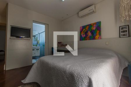 Casa de condomínio à venda com 540m², 5 quartos e 6 vagasSuíte 2