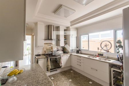 Casa de condomínio à venda com 540m², 5 quartos e 6 vagasCozinha