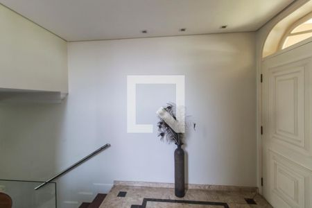 Casa de condomínio à venda com 540m², 5 quartos e 6 vagasHall de entrada