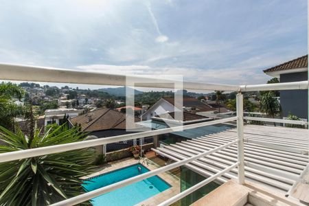 Casa de condomínio à venda com 540m², 5 quartos e 6 vagasVaranda