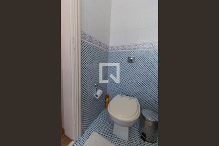 Casa de condomínio à venda com 540m², 5 quartos e 6 vagasBanheiro da Suíte 2