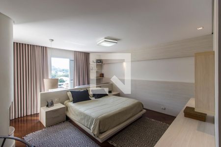 Casa de condomínio à venda com 540m², 5 quartos e 6 vagasSuíte master