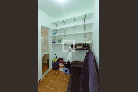 Apartamento para alugar com 81m², 2 quartos e 1 vaga Apartamento para alugar com 81m², 2 quartos e 1 vagaQuarto de Serviço