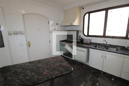 Apartamento à venda com 157m², 3 quartos e 2 vagasCozinha