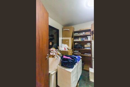 Casa à venda com 393m², 4 quartos e 6 vagasQuarto de Serviço