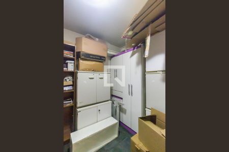 Casa à venda com 393m², 4 quartos e 6 vagasQuarto de Serviço