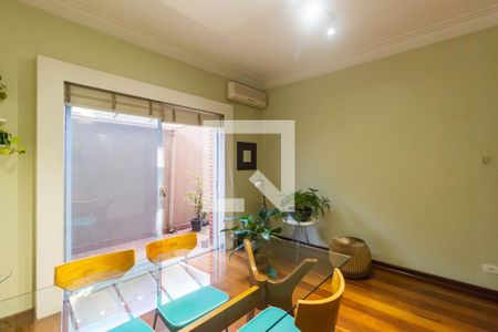 Casa à venda com 393m², 4 quartos e 6 vagasCopa