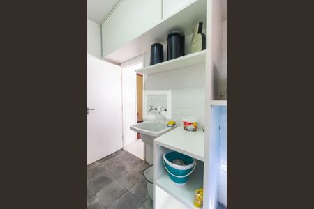 Casa à venda com 393m², 4 quartos e 6 vagasÁrea de Serviço